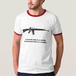 Ein bewaffneter Mann T-Shirt