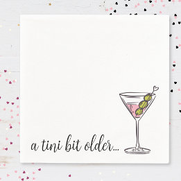 Ein bisschen älter Handgezeichneter Martini Geburt Serviette