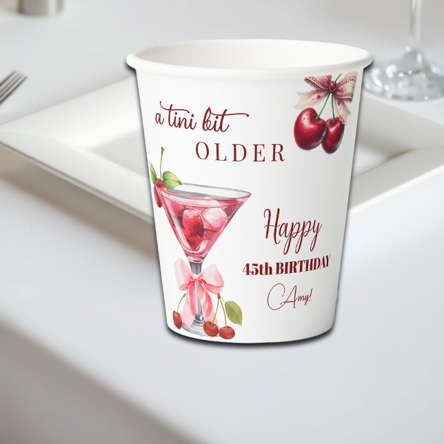 Ein bisschen älterer Cherry Martini zum 45. Geburt Pappbecher (Von Creator hochgeladen)