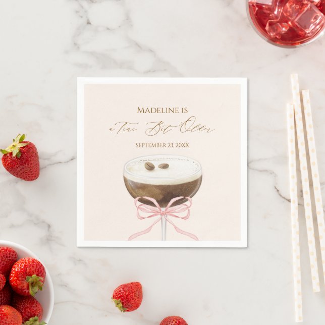 Ein bisschen älterer Espresso Martini gestreifter  Serviette (Beispiel)