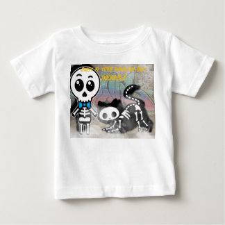 Ein bisschen gruselig baby t-shirt
