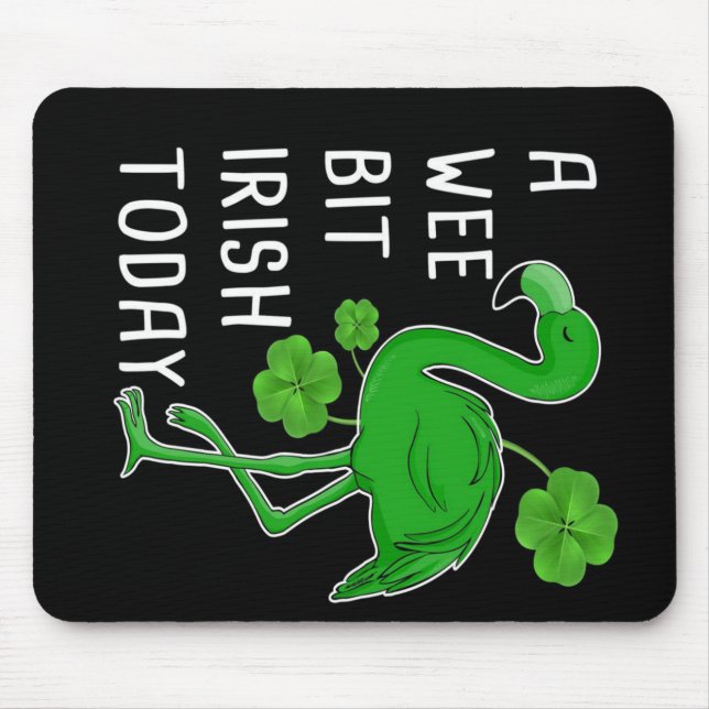 Ein bisschen irisch heute | Lucky Flamingo | Flami Mousepad (Vorne)