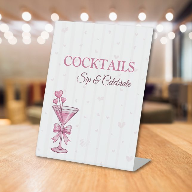 Ein bisschen verlobt - Hochzeitsdusche Cocktail-Sc Sockelschild (Von Creator hochgeladen)
