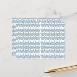 ein blau-weißes Muster mit weißem Hintergrund Postkarte