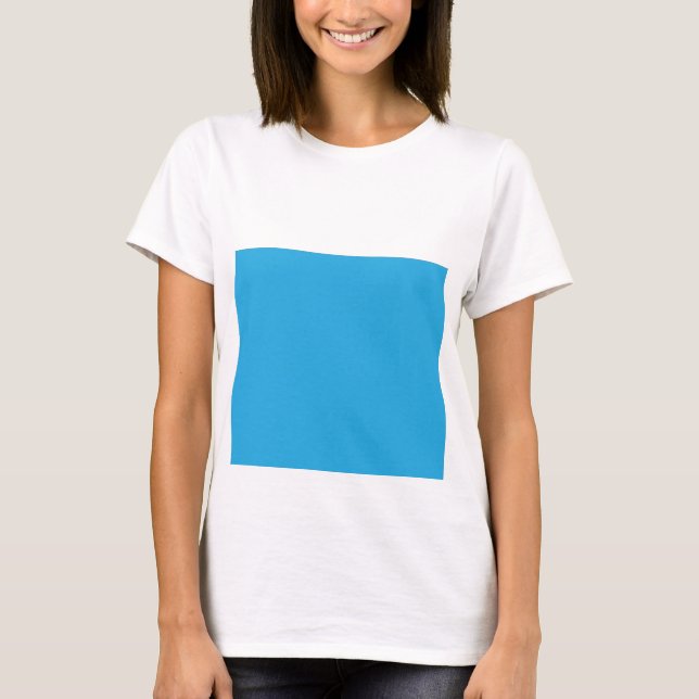 ein blauer Hintergrund mit einer schwarz-weißen Ka T-Shirt (Vorderseite)