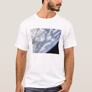 Ein blauer und weißer Teil der Erde T-Shirt