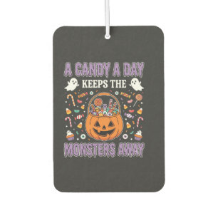 Ein Bonbon pro Tag Halloween T-Shirt Design Autolufterfrischer