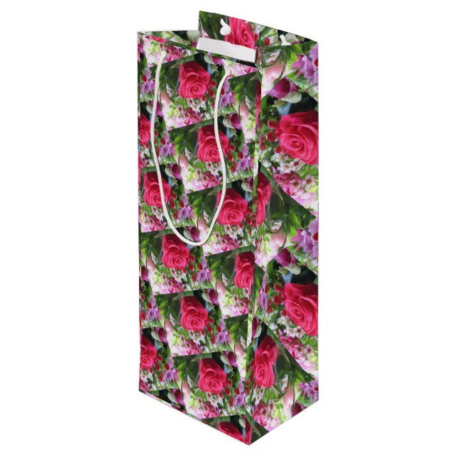 Ein Bouquet mit Blume, einschließlich Rote Rosen Geschenktüte Für Weinflaschen (Rückseite Schrägansicht)