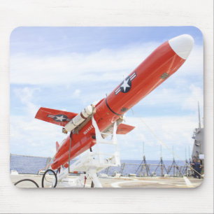 Ein BQM-74E Chukar Drohne bereit zur Mousepad