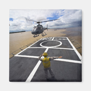 Ein brasilianisches Eurocopter bereitet vor sich Magnet