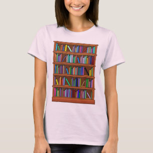 Ein Buch über den Himmel auf einem T-Shirt