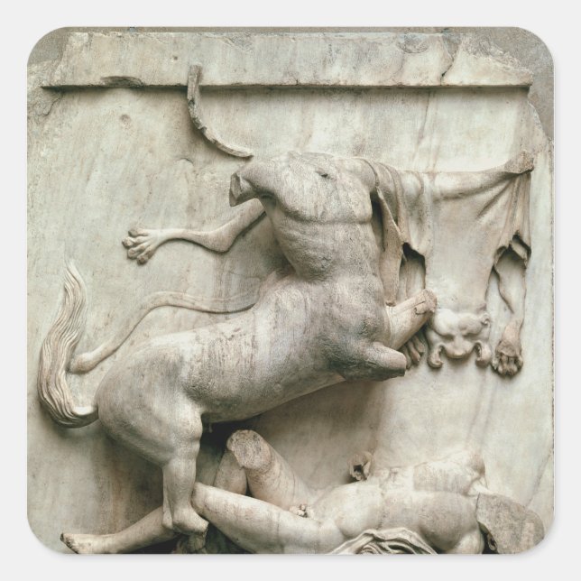 Ein Centaur, der über einen Lapith triumphiert Quadratischer Aufkleber (Vorderseite)