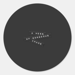 Ein Chaos, in dem das Chaos mit den Etiketten vers Runder Aufkleber