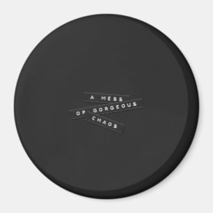 Ein Chaos, in dem das Chaos mit Labels verschleier Magnet