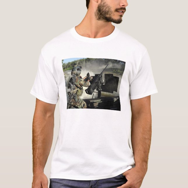 Ein Crewman der Kriegsmarine 2 T-Shirt (Vorderseite)