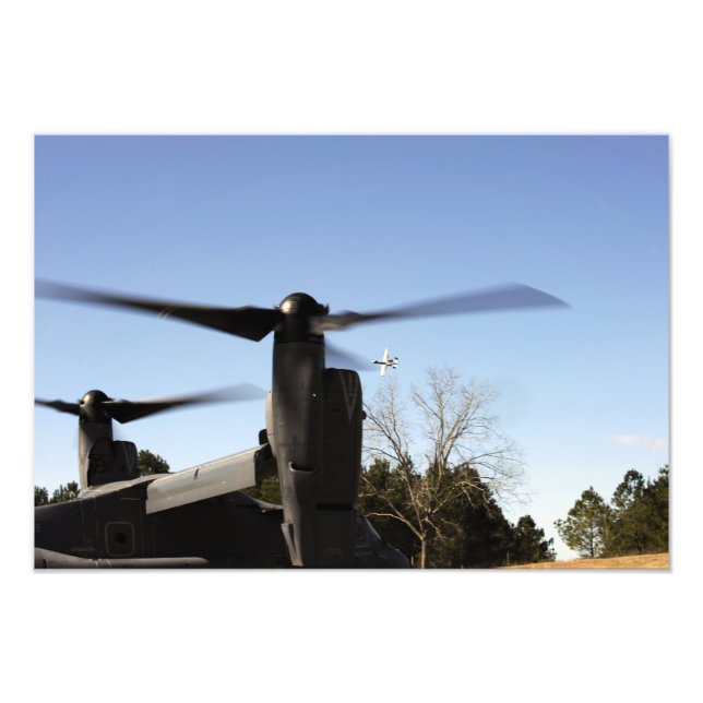 Ein CV-22 Osprey bereitet sich auf den Start vor Fotodruck (Vorne)