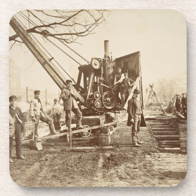 Ein Dampfkran in Kraft während des Gebäude von Getränkeuntersetzer (Vorderseite)