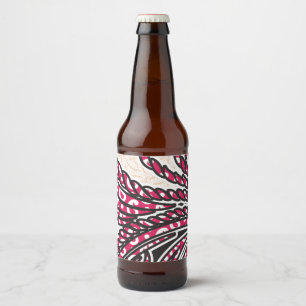 Ein dekoratives Paisley-Design mit lebendigem Rot Bierflaschenetikett