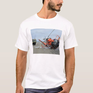 Ein Delphin-Hubschrauberabsturz der T-Shirt