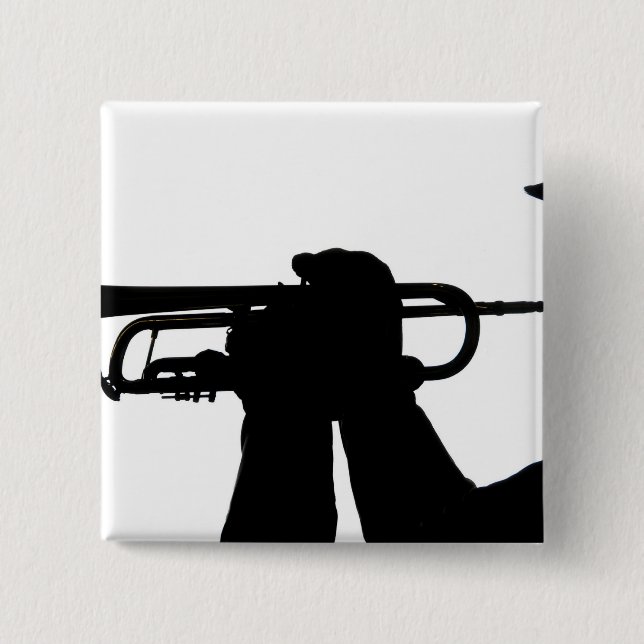 Ein Dienstmitglied spielt eine Melodie Button (Vorderseite)