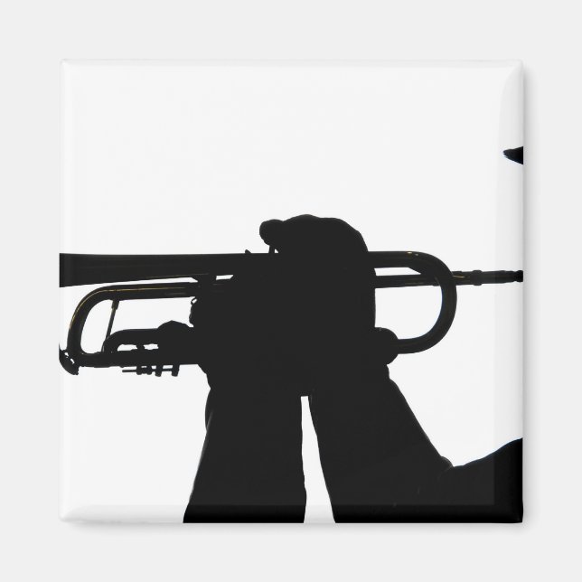 Ein Dienstmitglied spielt eine Melodie Magnet (Vorne)