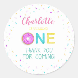 Ein Donuts-Geburtstag Runder Aufkleber