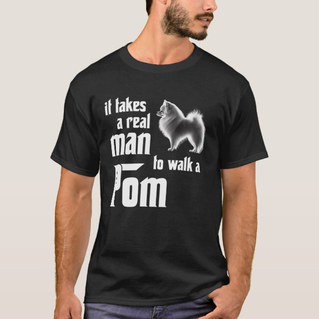 Ein echter Mann braucht einen Spitz 1 T-Shirt (Vorderseite)