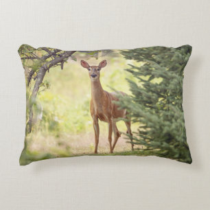 Ein einsamer Hirsch  Dekokissen