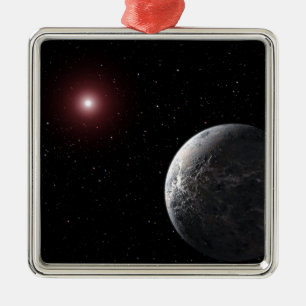 Ein eiskalter, felsiger Planet, der einen dunklen  Silbernes Ornament