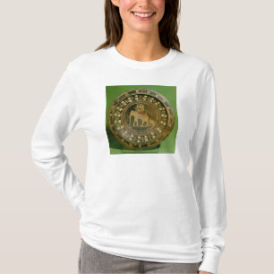 Ein Elefant benutzt im Krieg gegen T-Shirt
