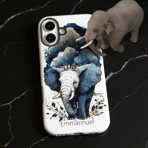 Ein Elefant läuft unter den Bäumen iPhone 16 Plus Hülle