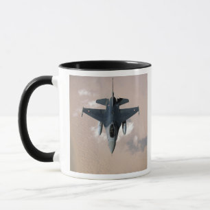 Ein Emirati F-16 Tasse