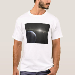 Ein enormer Asteroidengürtel in der Bahn um einen T-Shirt