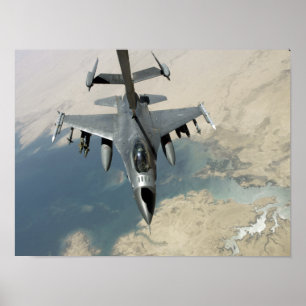 Ein F-16-Kämpffalken schürt Poster