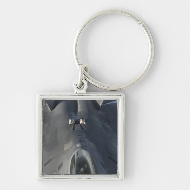 Ein F-22 Raptor bewegt sich in Position, um f zu e Schlüsselanhänger (Vorne)