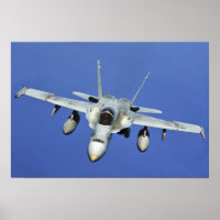 Ein F/A-18 Hornet nimmt an einer Mission teil