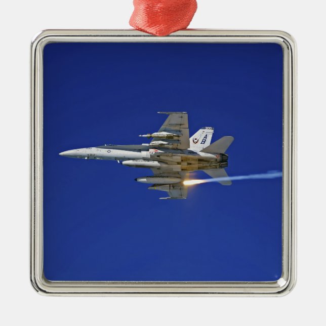 Ein F/A-18C-Hornet Ornament Aus Metall (Vorne)