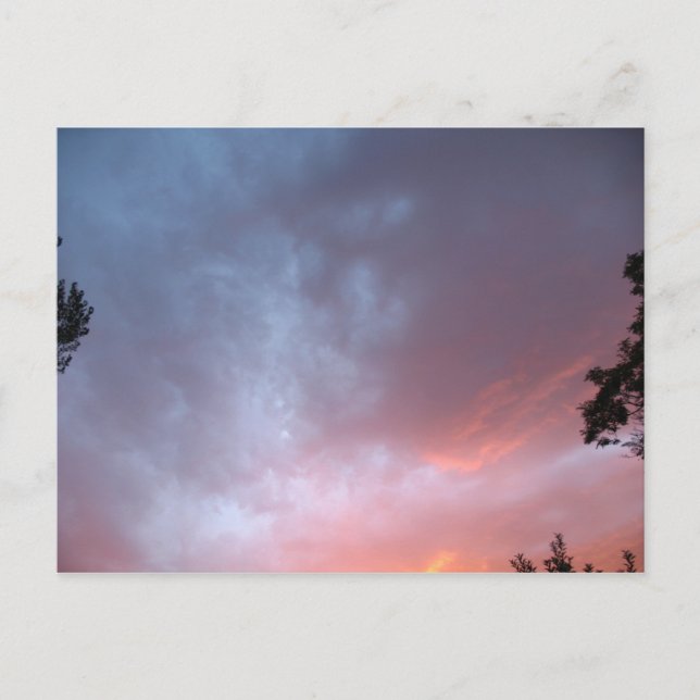 Ein farbenfroher Sonnenuntergang Postkarte (Vorderseite)