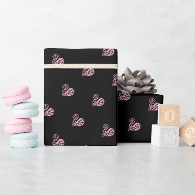 Ein fett schwarz-rosa filigranes Herzdesign Geschenkpapier (Babyparty)