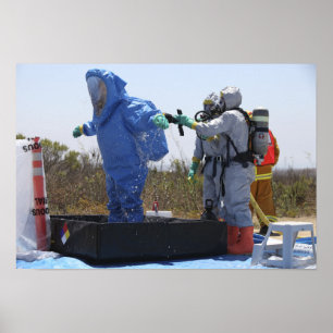 Ein Flieger steht in einer Wanne Poster