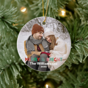 Ein Foto Moderne, farbenfrohe und helle Familie Keramik Ornament