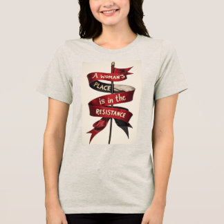 Ein Frauenplatz ist in der Resistenz Tri-Blend Shirt