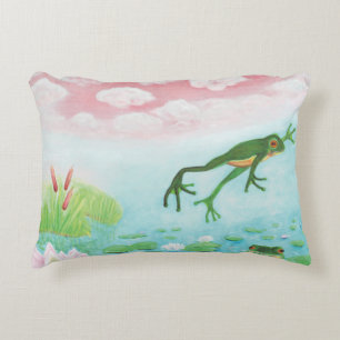 Ein Frosch springt in die Teichillustration Dekokissen