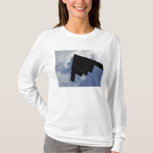 Ein Geist B-2 im Flug T-Shirt