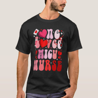 Ein geliebter MICU-Krankenpfleger Herzen Stethosko T-Shirt