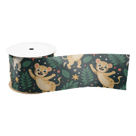Ein gemusterter Streifen mit einem vintage Blumenm Satinband