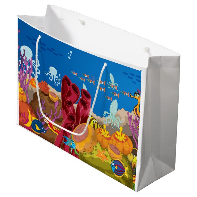 Ein Geschenkbeutel mit Aquatic Charm Große Geschenktüte (Vorderseite Schrägansicht)