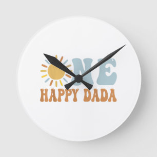 Ein glücklicher Dada der Geburtstagsfeier Runde Wanduhr