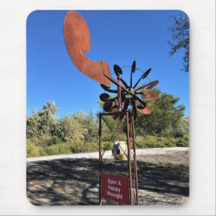 Ein glücklicher Gedanke, ein lustiges Zeichen Mousepad