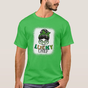 Ein glücklicher Koch gebleicht Messy Bun St Patric T-Shirt
